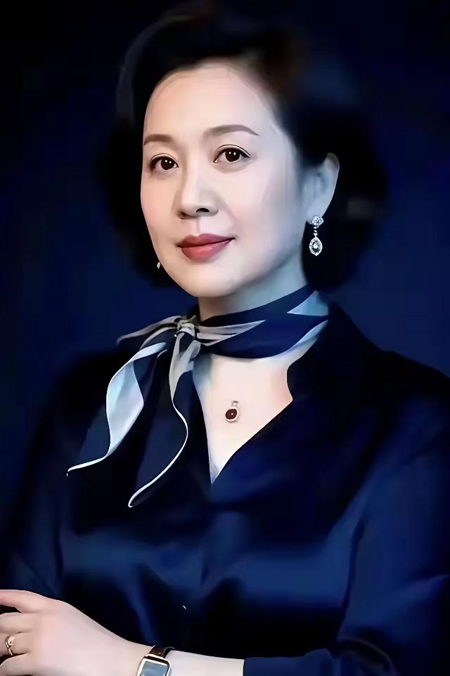 上联：当老板艰苦创业
 下联：打工人吃苦耐劳