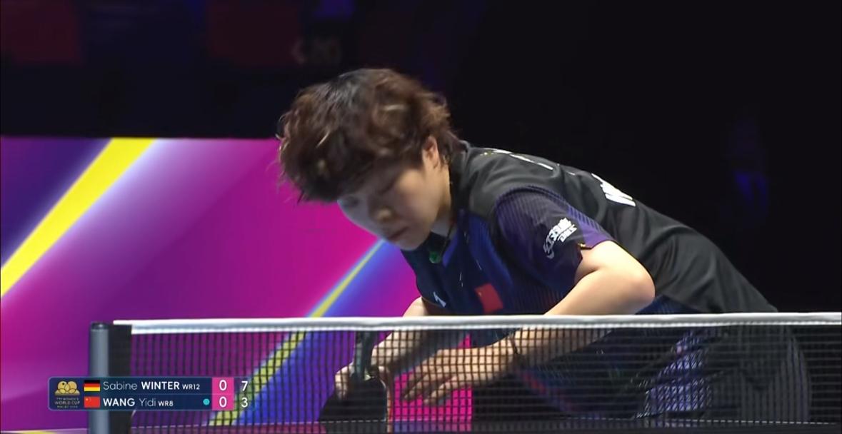 太遗憾😞王艺迪0:4温特，无缘澳门世界杯4强！
4月4日澳门世界杯女单1/4决