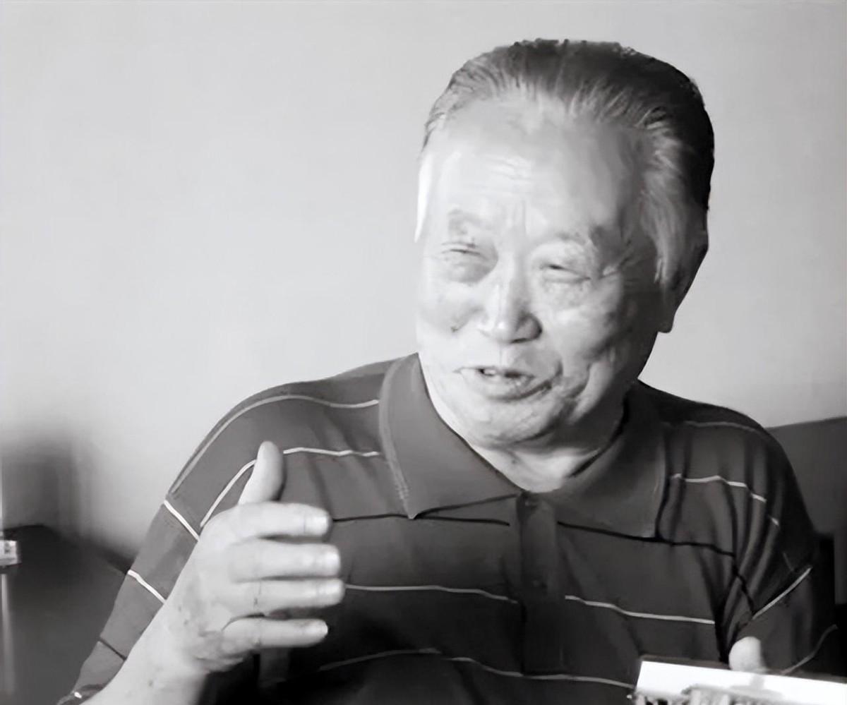 毛主席频繁更换身边警卫员，其实并非因为不信任他们，而是为了更好地推动事业发展
1