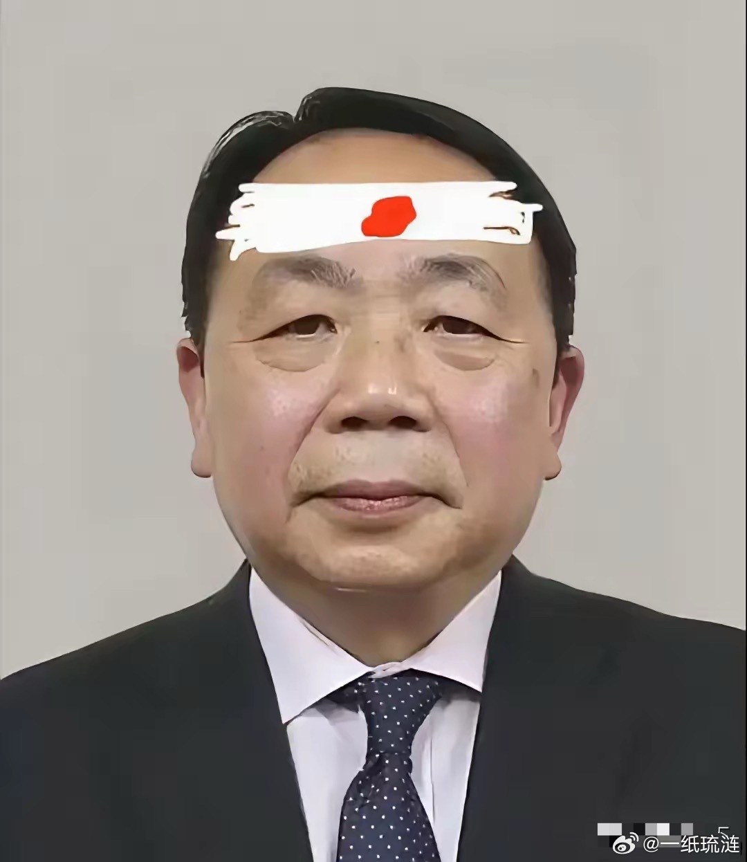 目前对石平的处罚太轻了，在这方面，我们应该学学以色列人。那句“犯我中华者，虽远必