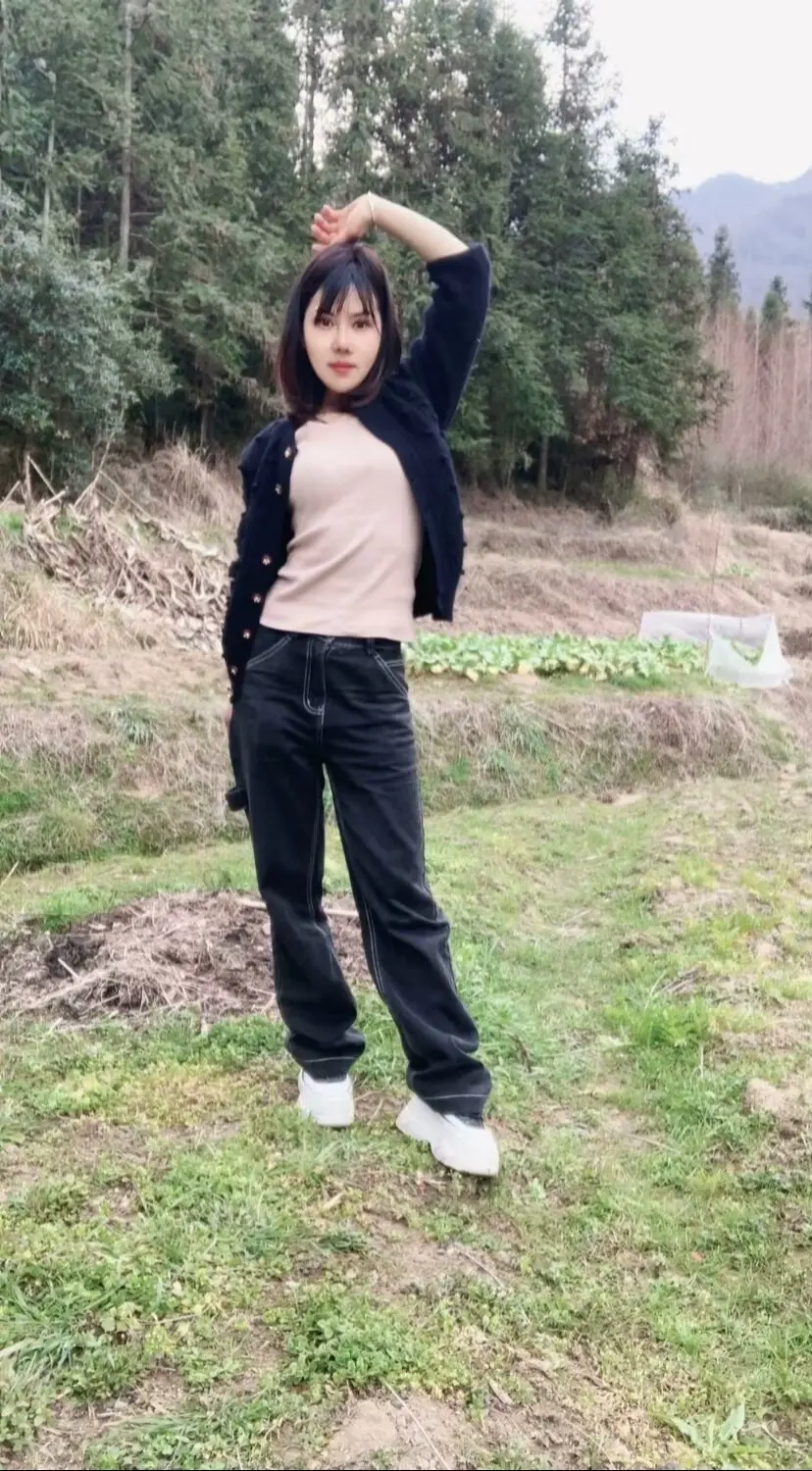负债这些年我和老公两地分居，他外地打工，我留守陪读，今年是我们分居的第...