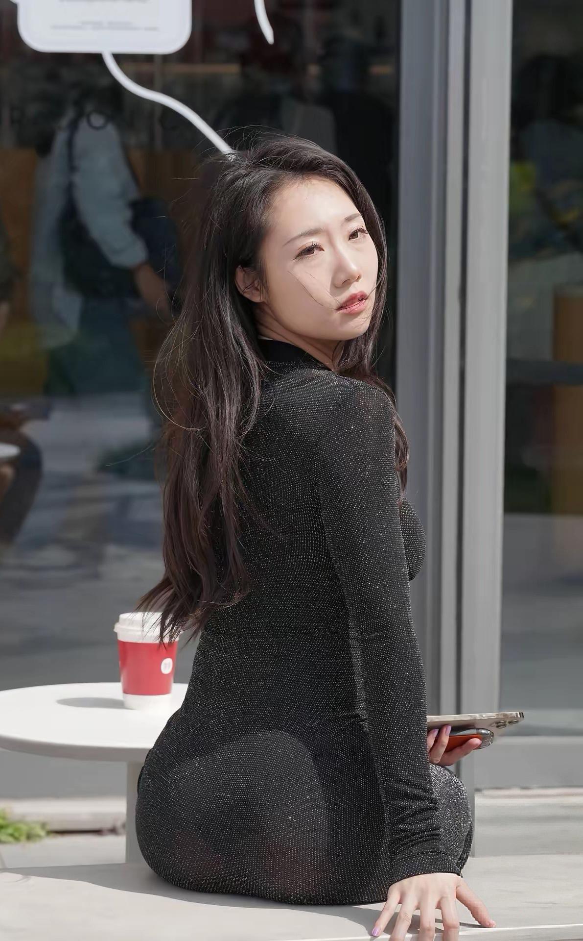 小姐姐服饰1
服饰 街拍 小姐姐