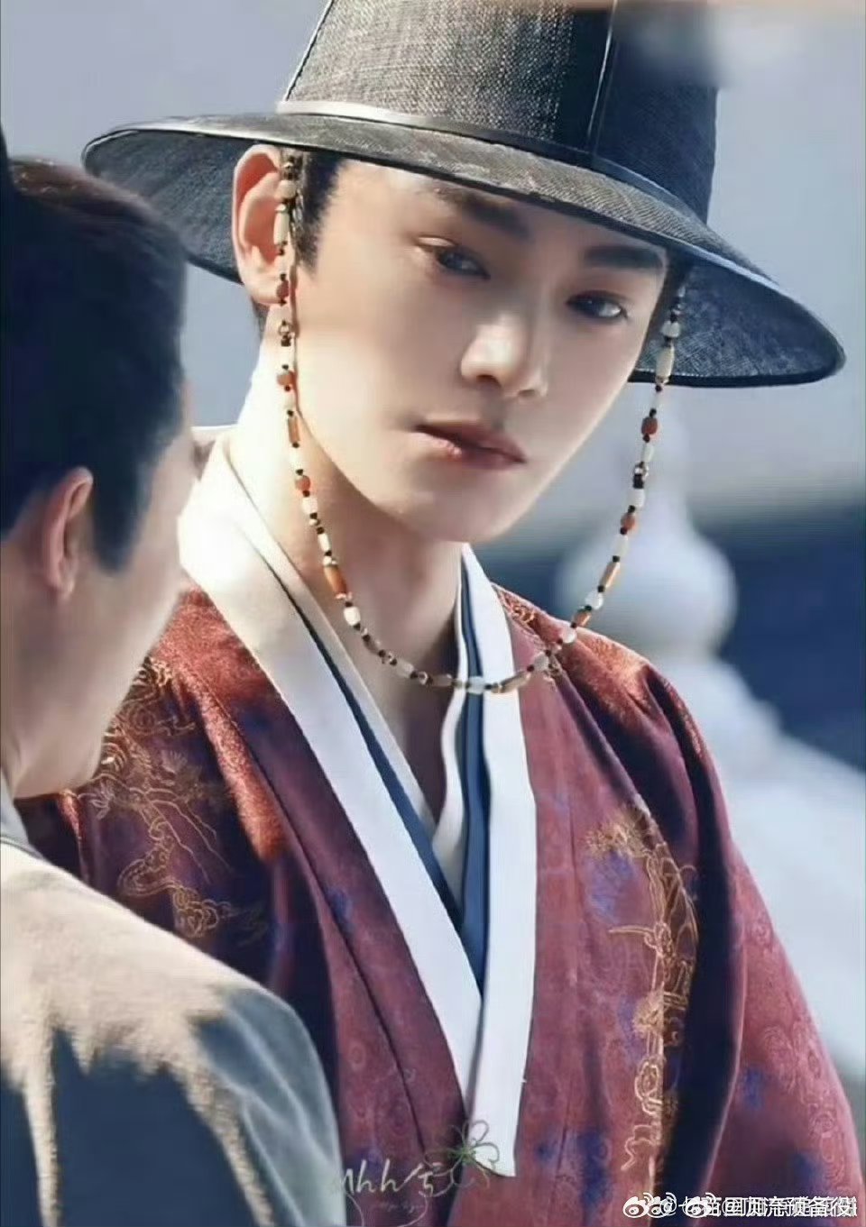 丁禹兮宋祖儿 司宫令网传丁禹兮宋祖儿古装剧《司宫令》3.16开机！有势均力敌的演