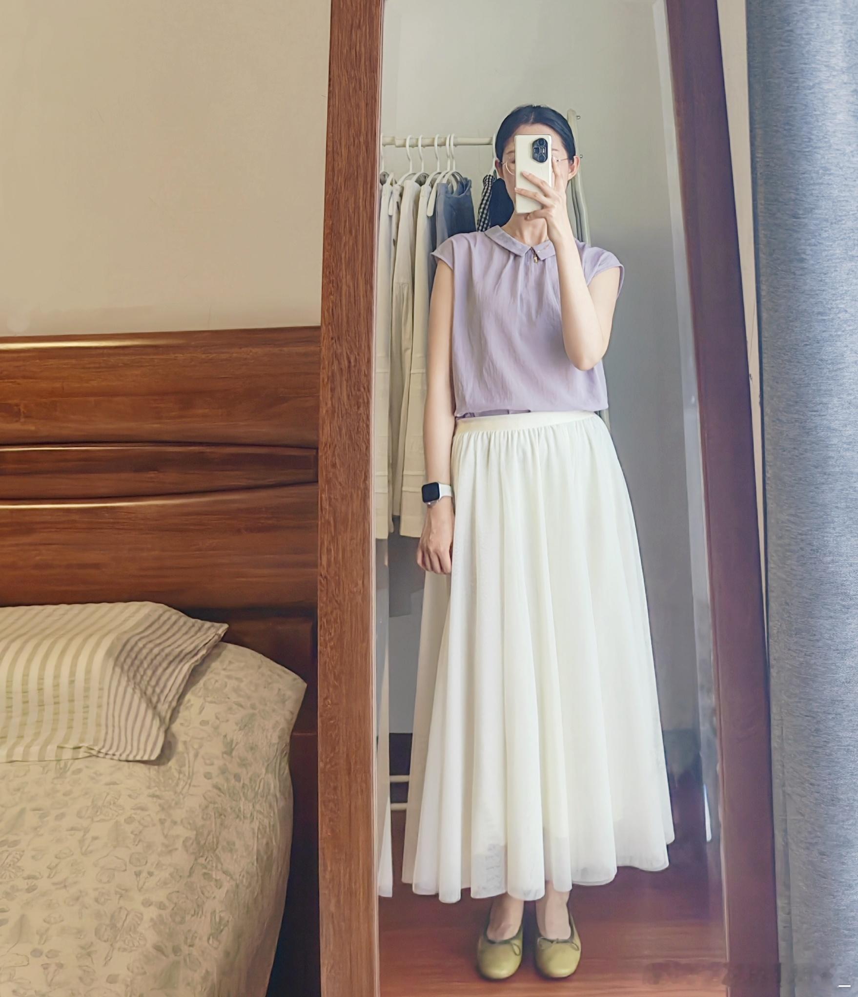 ootd|昨天拍的存图今天起个大早，洗漱早餐后送崽崽去了集训班～刚刷到一句话很符