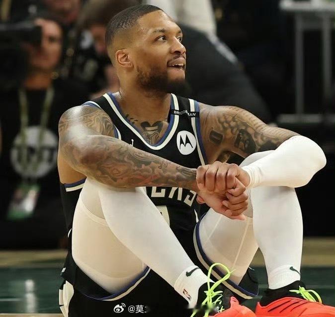 祝福表哥未来一切安好！[心][心]利拉德雄鹿裁掉利拉德nba交易 ​​​
