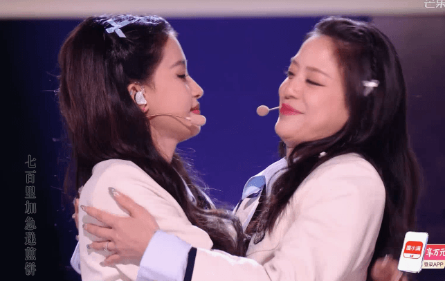 给我亲！孙怡和江语晨都好漂亮 亲亲组 各跳各的