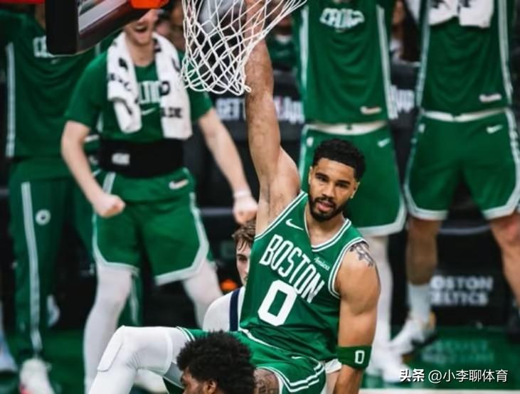 不愧是探花，塔图姆时隔298天重返赛场砍下准三双！

时隔298天后，塔图姆终于