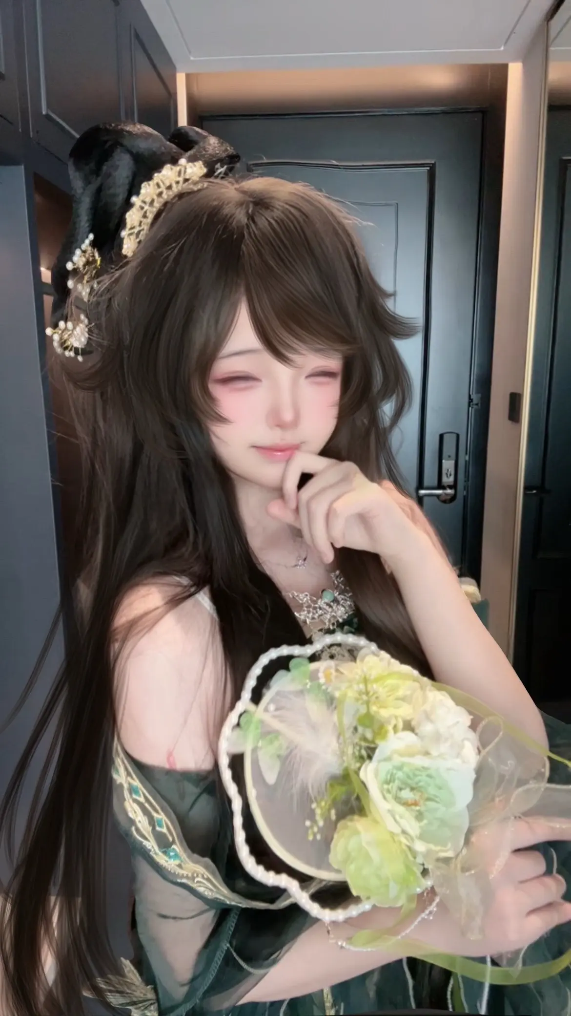 别逗你翩翩姐笑了。