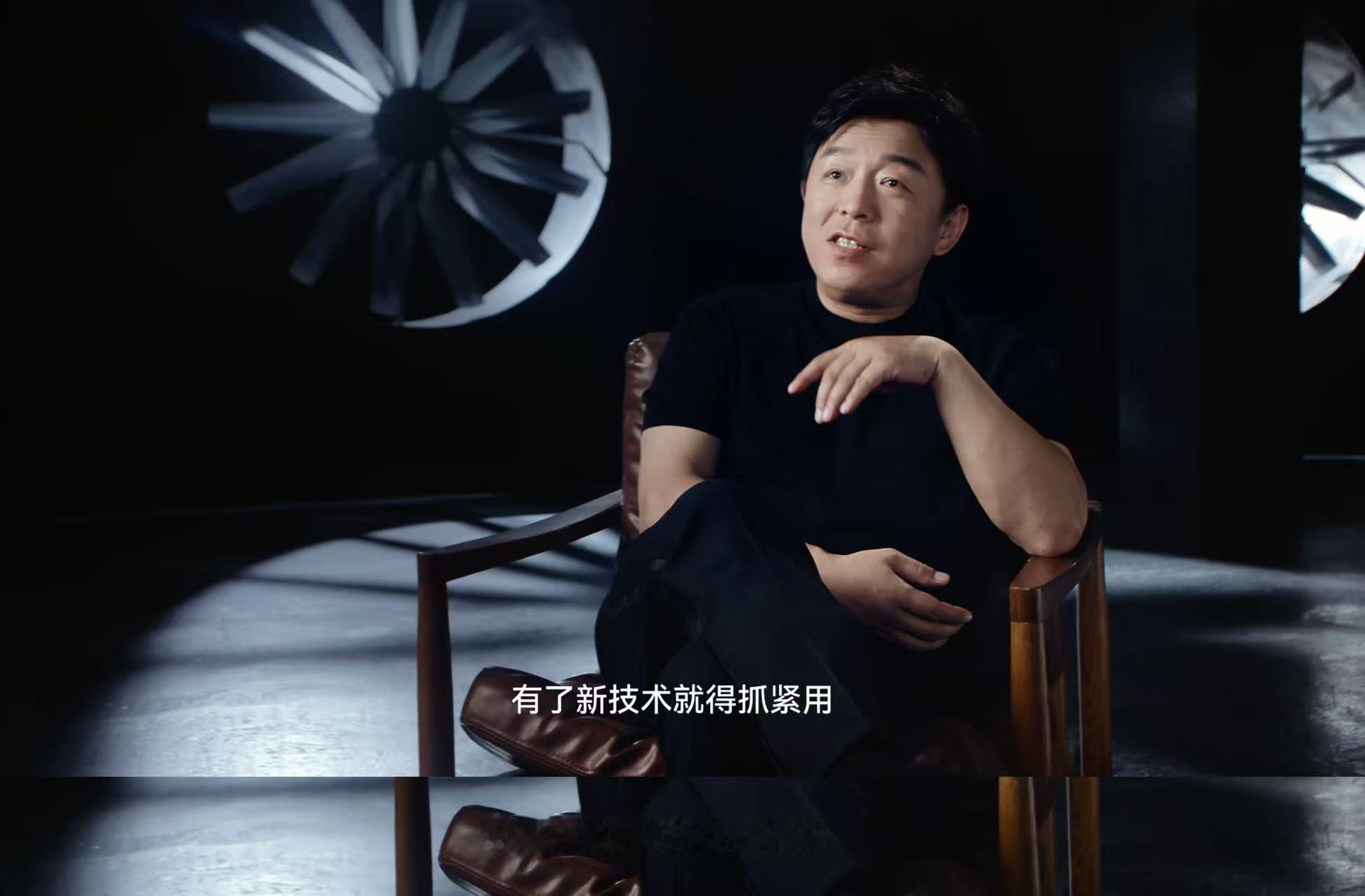 黄渤行走的金句制造机 黄渤的幽默是一种智慧的溢出。它不是简单的搞笑，而是建立在快