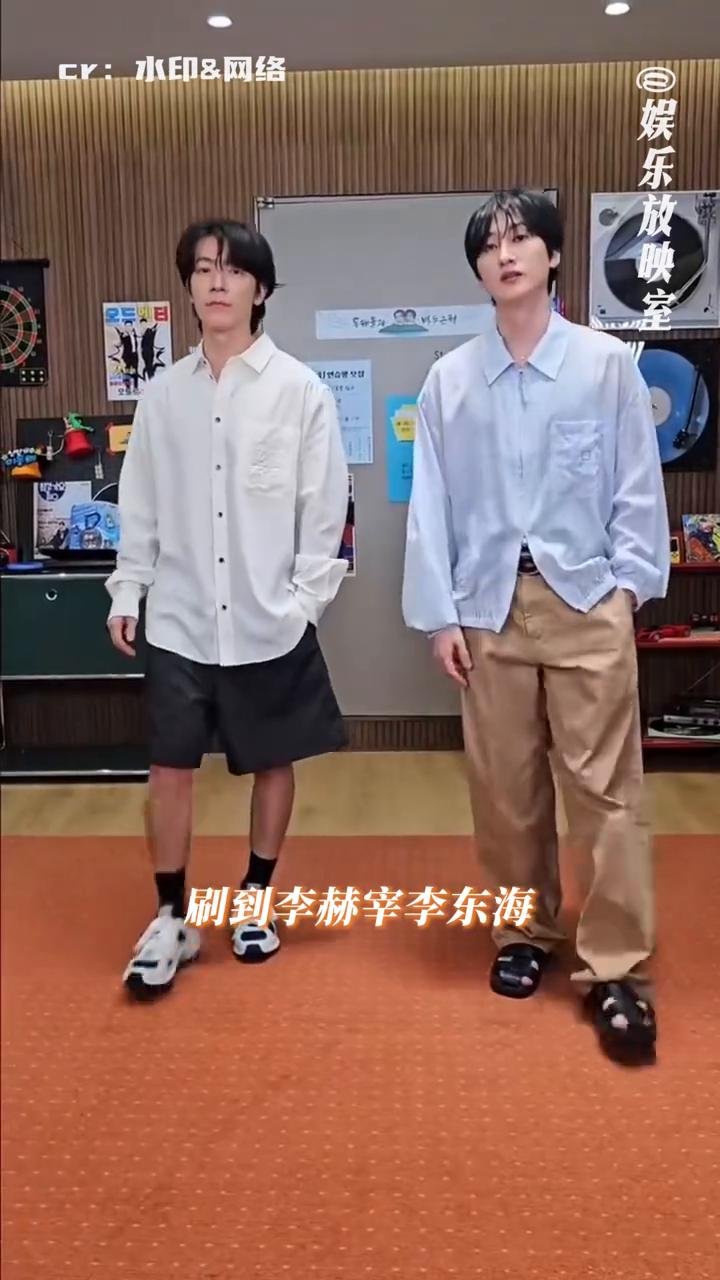 赫海重庆落地签诡异的像ai。
在这个ai盛行的年代，仍有两位老艺术家还在坚持手搓