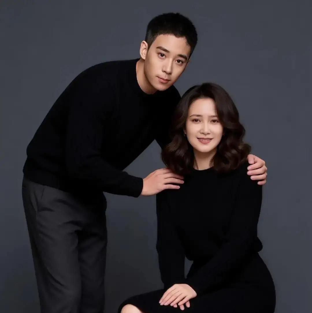 六位数。
学生作业。
还没开机，钱到账了。
北京电影学院，许何。
毕业作品《双父