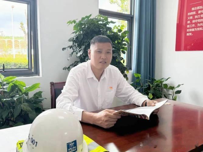 一级项目经理，年薪100万元，刑事责任趋近于零：
二级项目经理，年薪50万元，刑