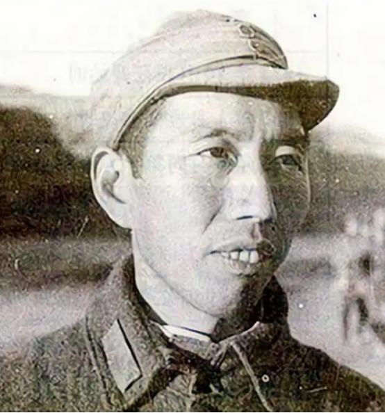 1991年，服刑40年的大地主出狱后，就给王震写了一封信，信中写道：“您还记得当