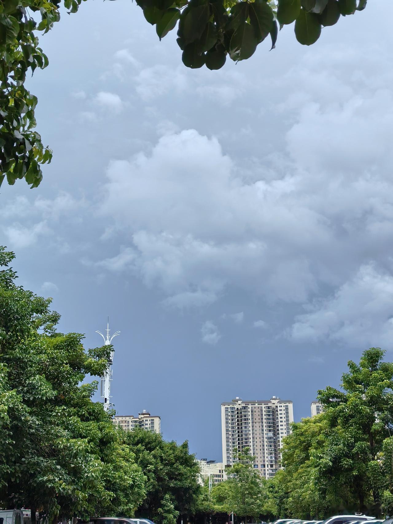 人来世间走一趟的意义是什么?意义这个问题，我想许多人都不明白这活着的意义。。。这