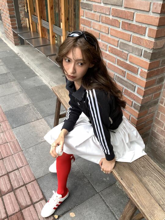 jennie看了都要让我一起jump的穿搭