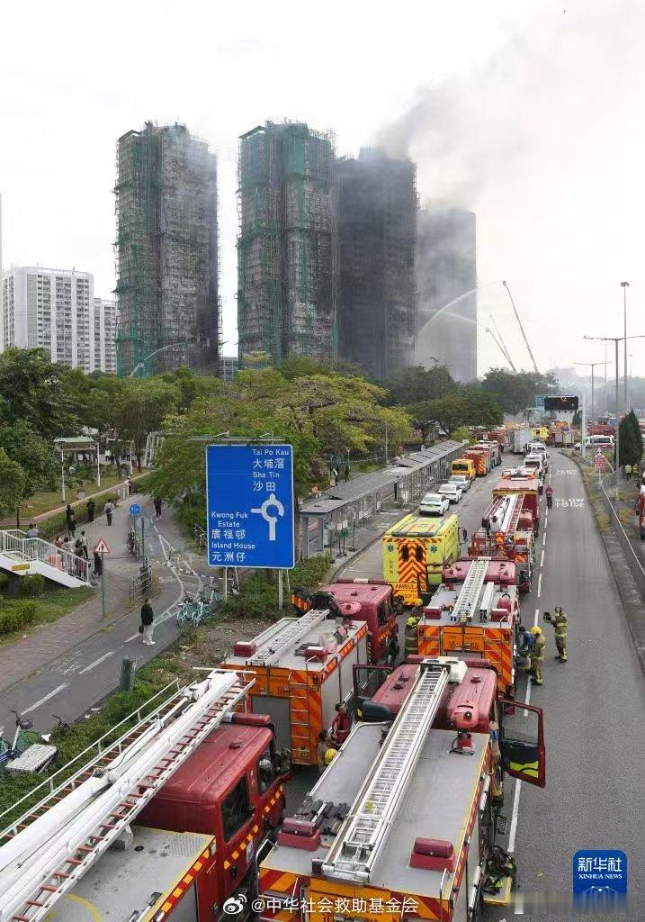梓渝向香港捐款50万这个梓渝太棒了！！！向香港捐款了50万元！！！