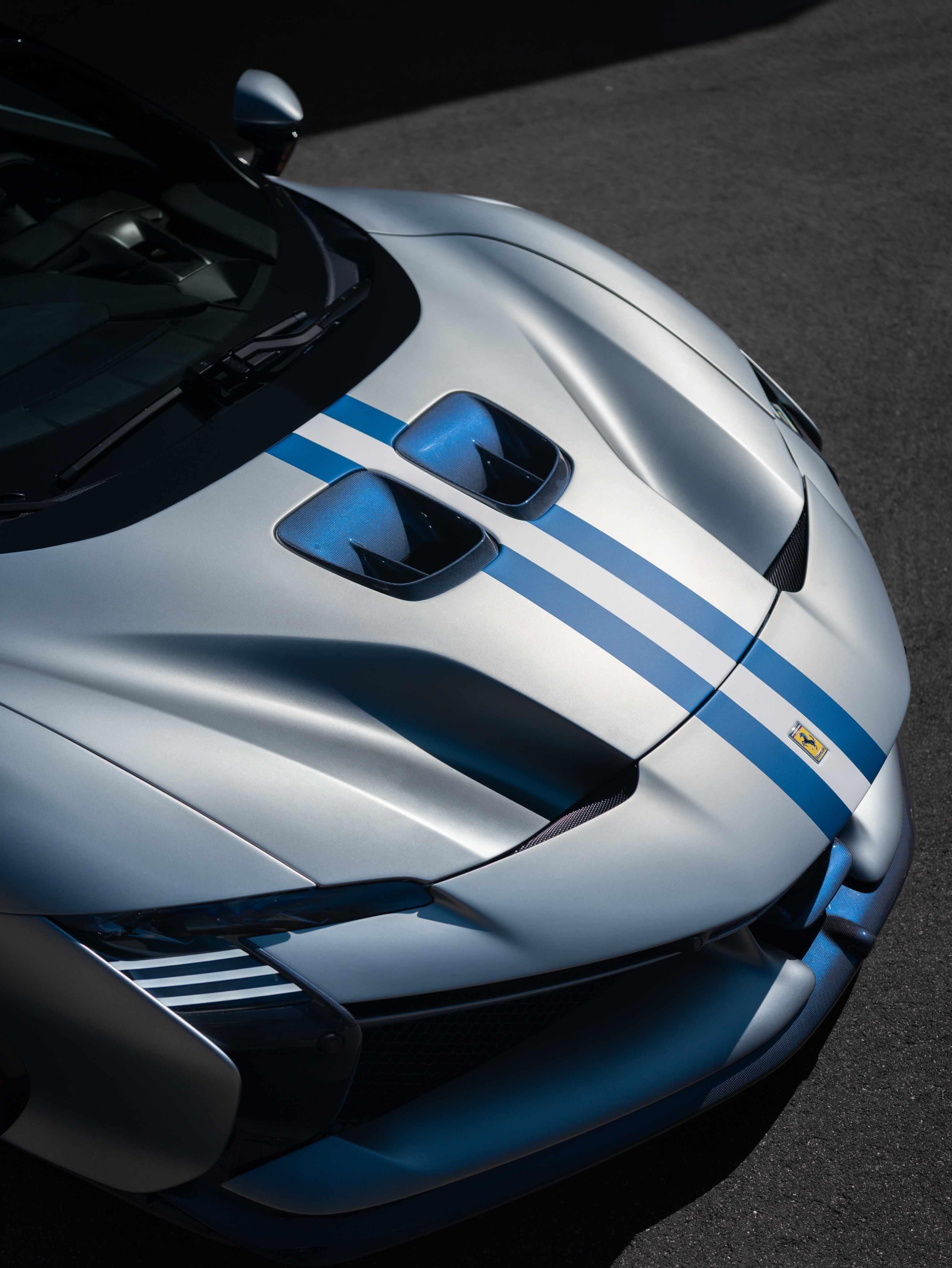 Ferrari SF90XX法拉利法拉利sf90 银配蓝很美丽！ 