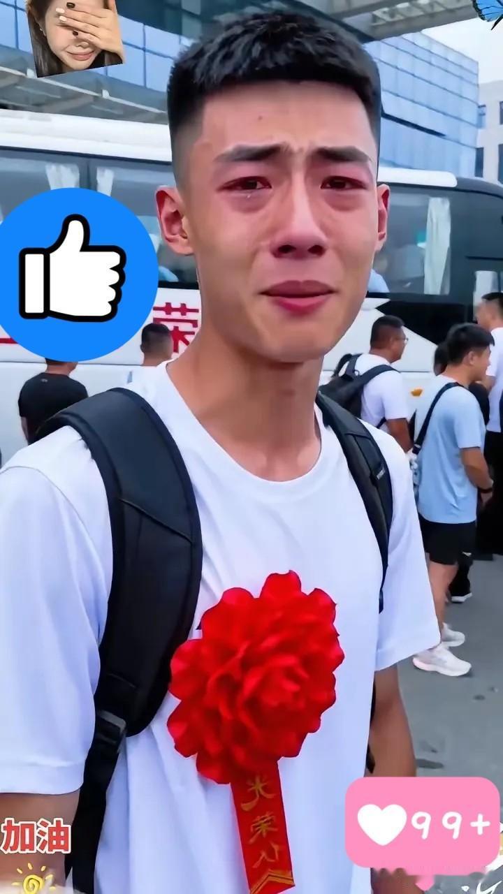 动容一幕！少年孤身入伍，无双亲相送，亿万国人皆是家人
 
刷到这位独自参军的小伙