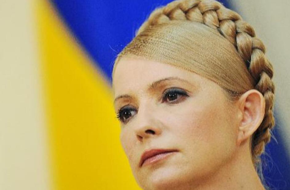 麻花辫大佬遭围剿！乌前总理季莫申科政党被连夜搜查，反腐风暴变政治内斗？
 
泽连