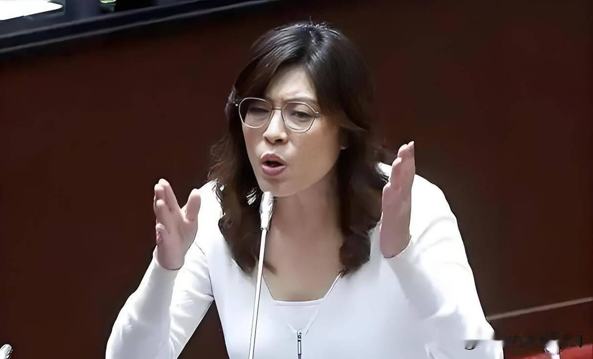 郑丽文的捐款让大家彻底迷茫！


据报道，日本熊本县遭受震灾，死伤38人，这让跟