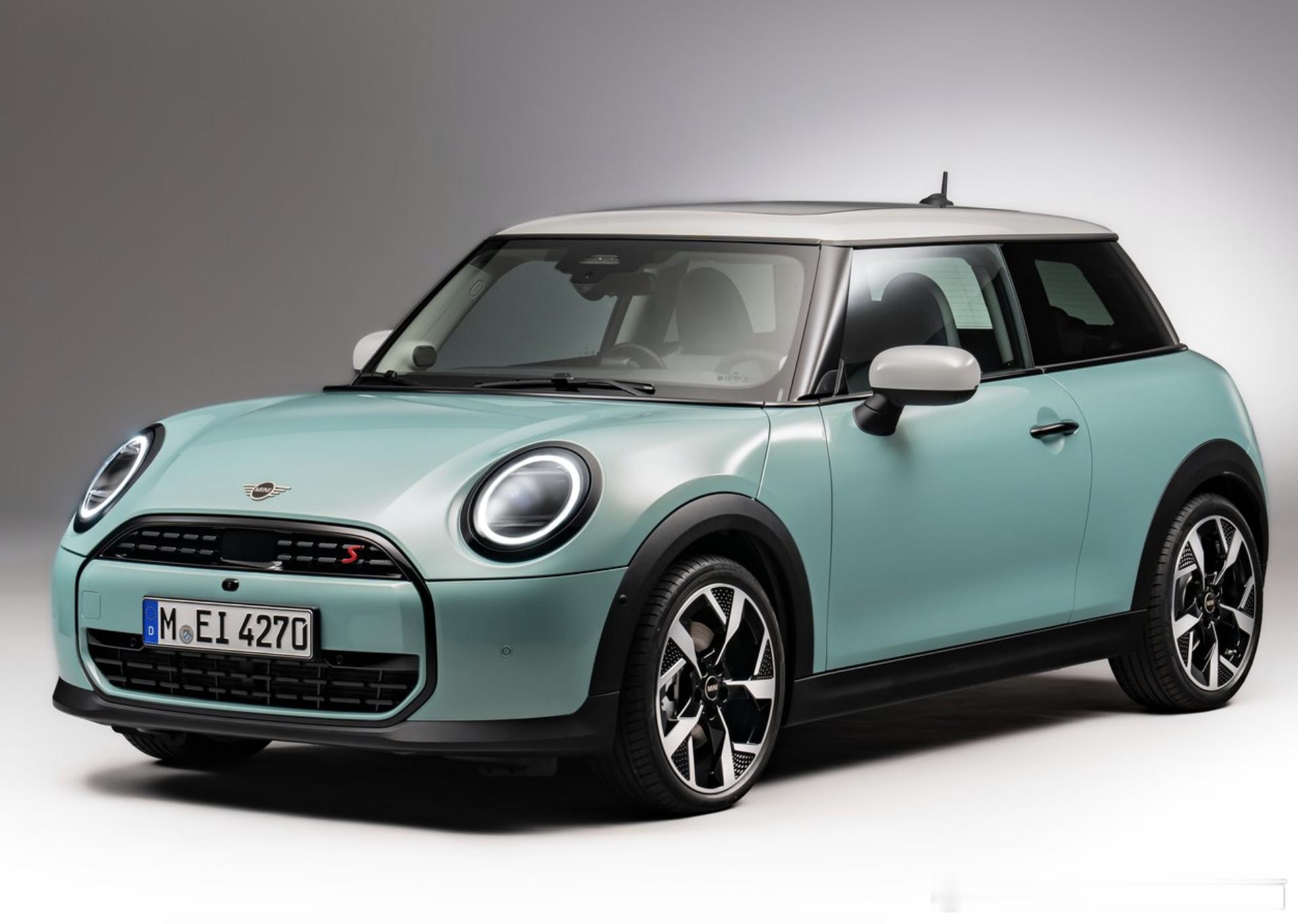 #这是你要的潮车吗# 全新MINI COOPER燃油版，搭载156马力的1.5T