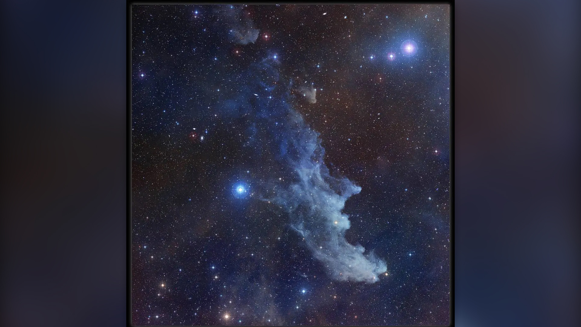 #十大诡异星云# 1.Witch Head Nebula 女巫头星云在巨大的蓝色