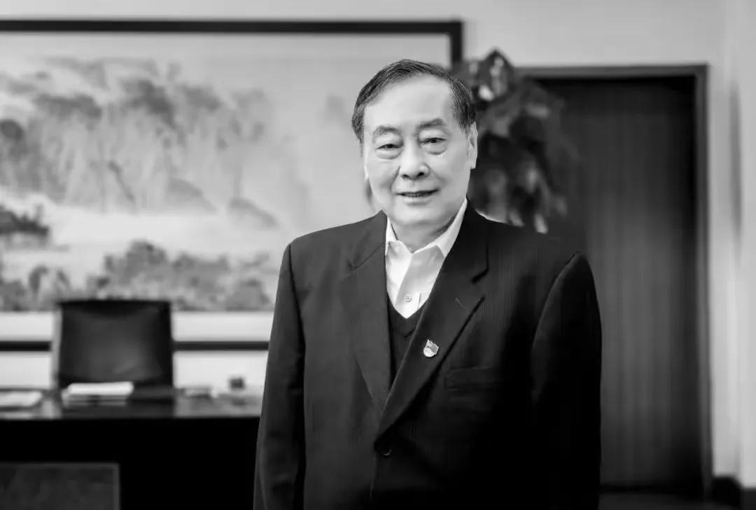 实话实说

在此之前，我只是知道有宗庆后这么一个人，在新闻上也从未见过宣传他的什