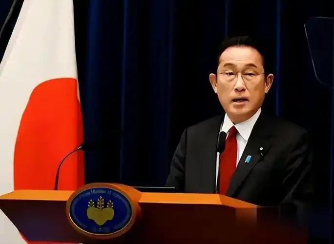 日本退役少将山本一郎近日在接受《朝日新闻》专访时抛出一则震撼性预言：中日两国在东