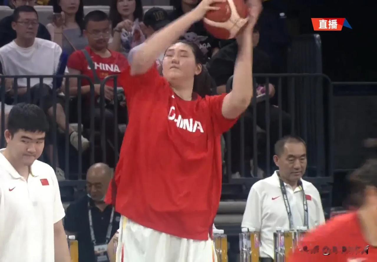 【关注亚洲杯中国女篮战日本】
今晚19：30，中国女篮将在亚洲杯女篮半决赛中迎战
