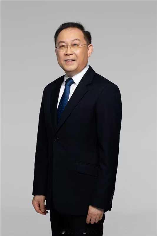 喂！上周 11 月 21 日中国工程院公布了新当选院士名单，比亚迪的首席科学家廉