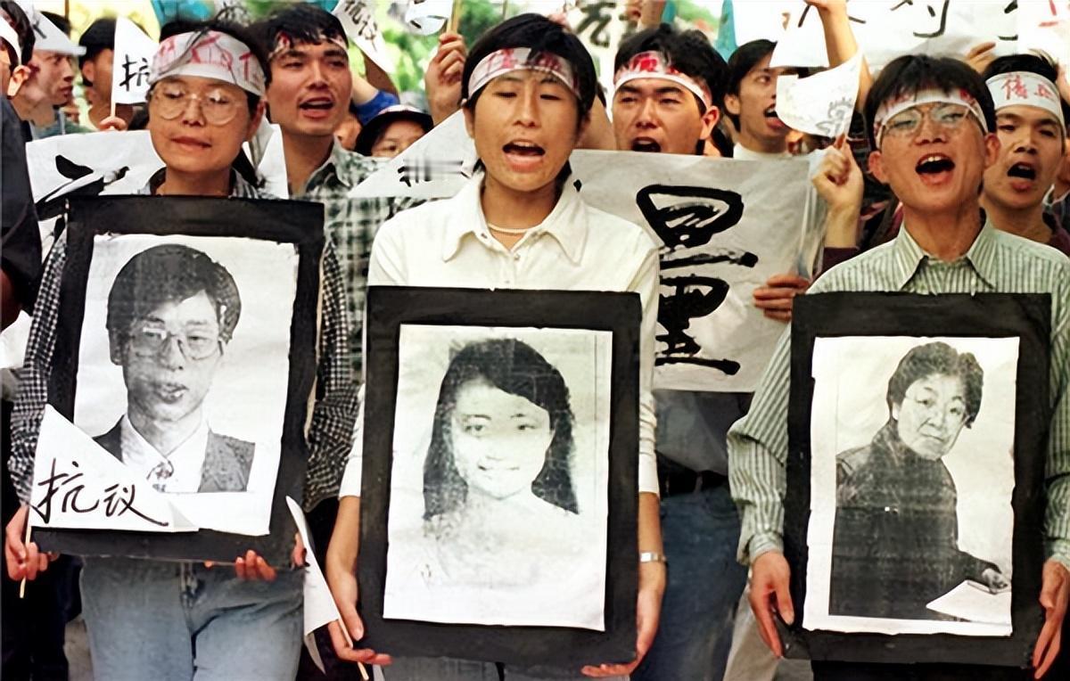 1999年美国轰炸中国大使馆，当时为何不反击？现在才知当时的心酸。
 
1999