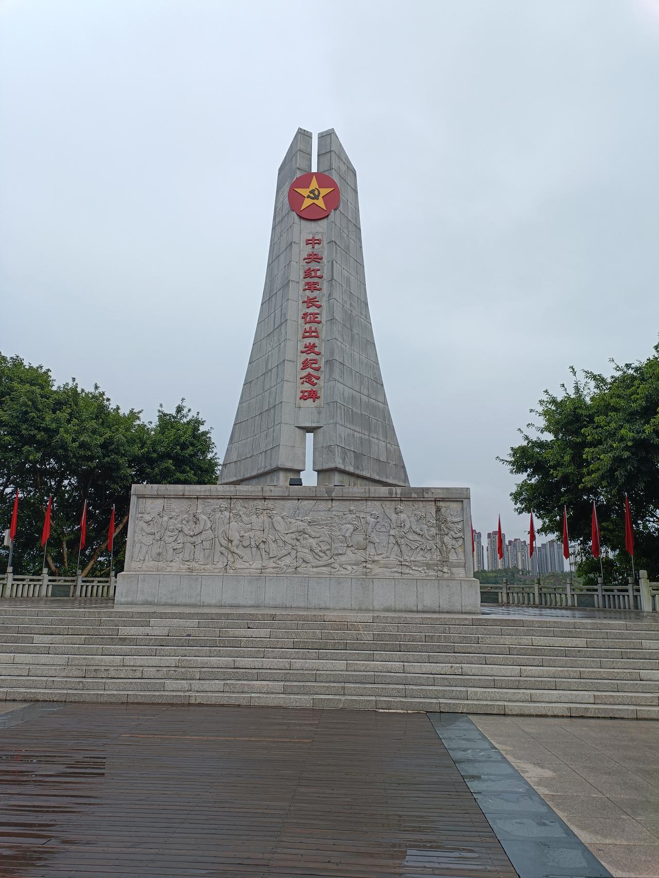 打卡中央红军长征江西于都集结地，走完全程鸡皮疙瘩都起来了。
1934年10月，8