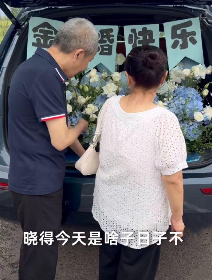 #重庆人的浪漫是天生的##520不只有我爱你那么简单# 在重庆，每个转弯都可能遇