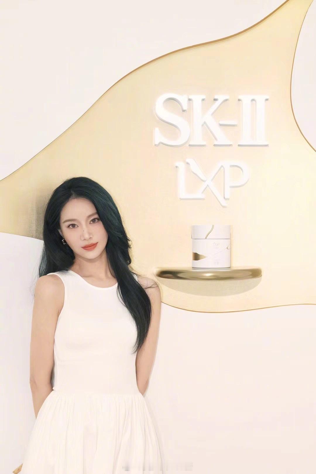 #比神仙水更神奇的是# SK-II全新LXP匠心面霜以传统陶瓷修复工艺的匠心精神