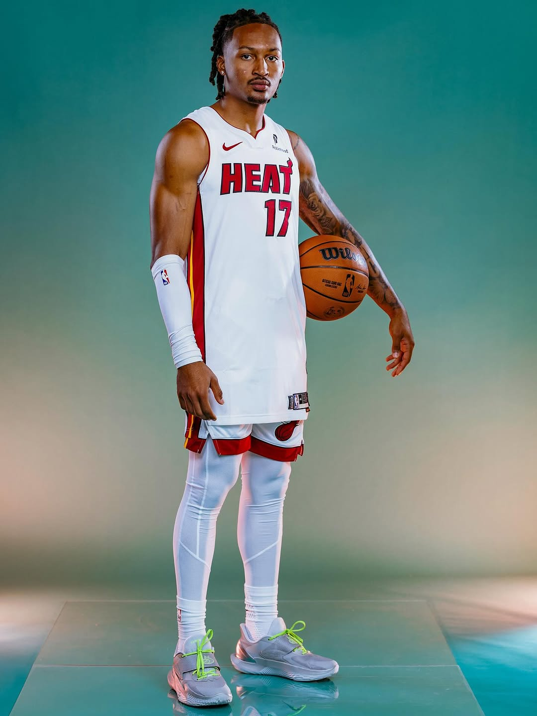 Shams：迈阿密热火队将与双向合同后卫贾米尔·杨续签一份为期两年的合同。杨的合