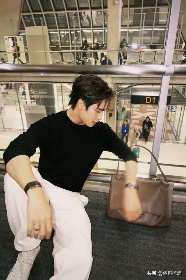 Gemini前往巴黎。。