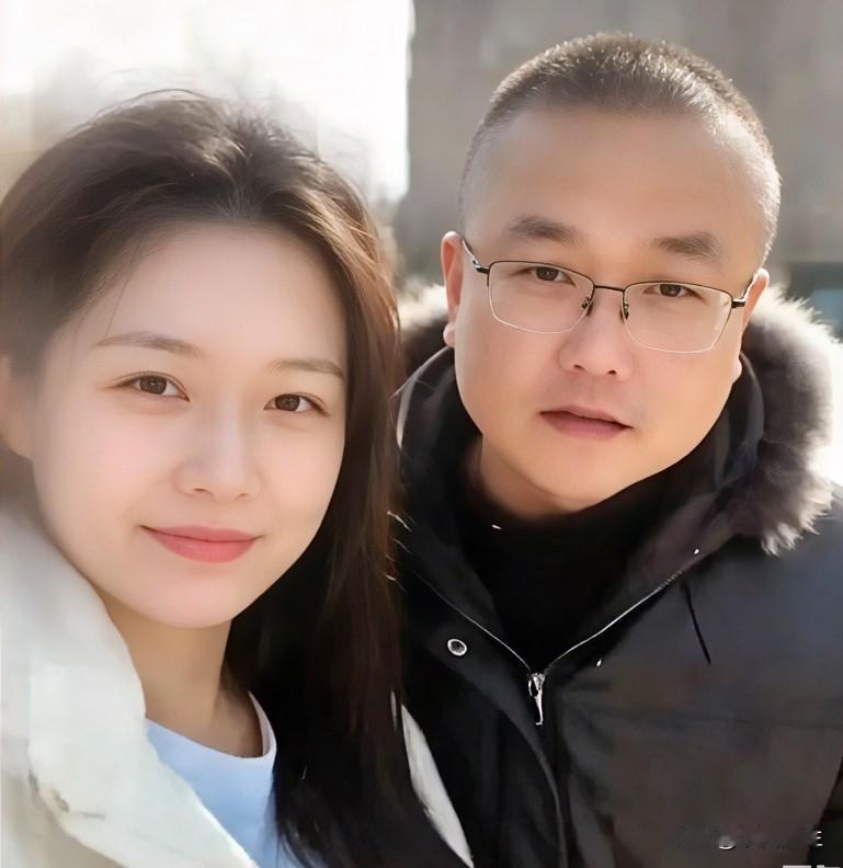 男士俩月被女友骗了20000元，后来在大街上撞见“死了”的丈母娘，才知道自己被耍