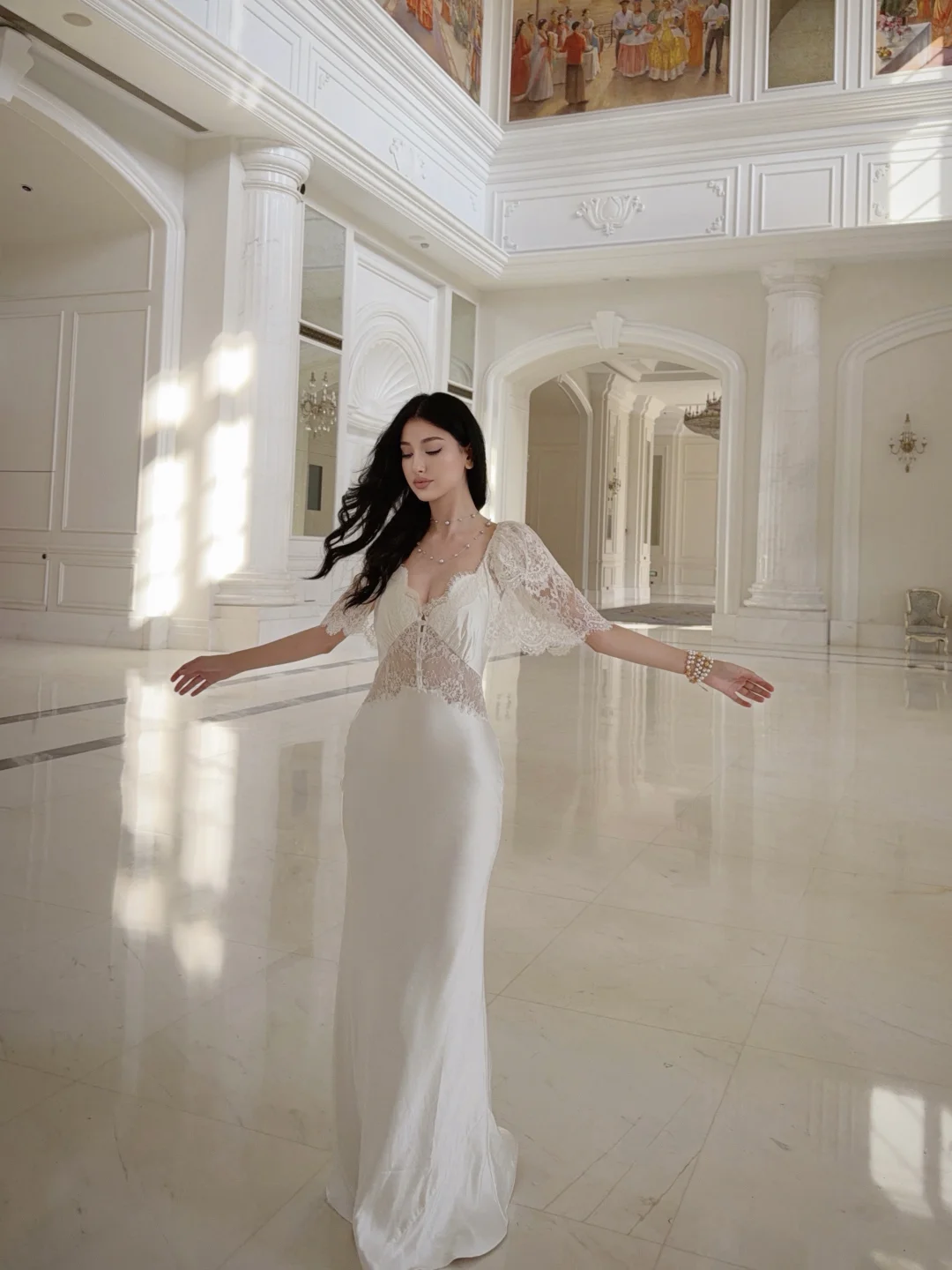 Girl in white 🤍