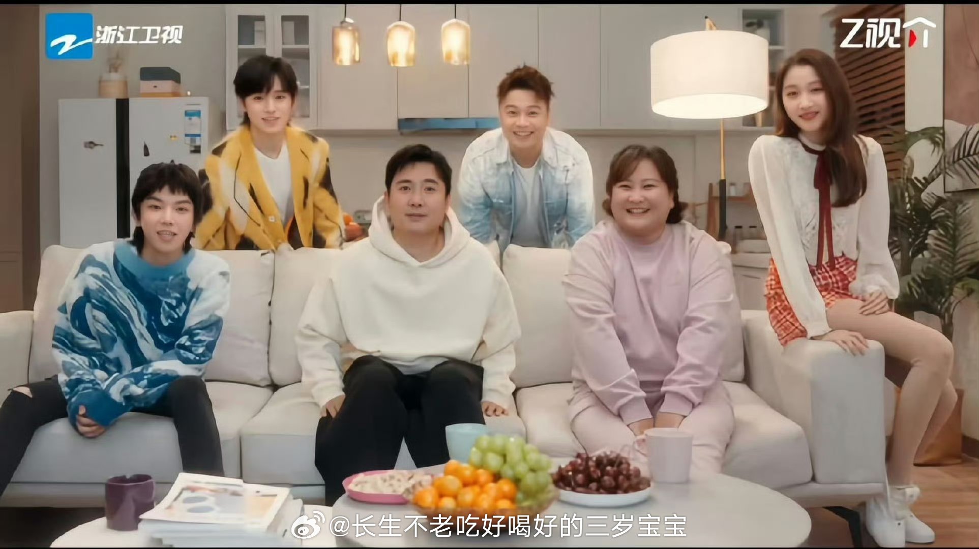 关晓彤我猜你一定也会想念吧你的脱口而出，是对过往最好的告白。愿这份美好的情谊长存