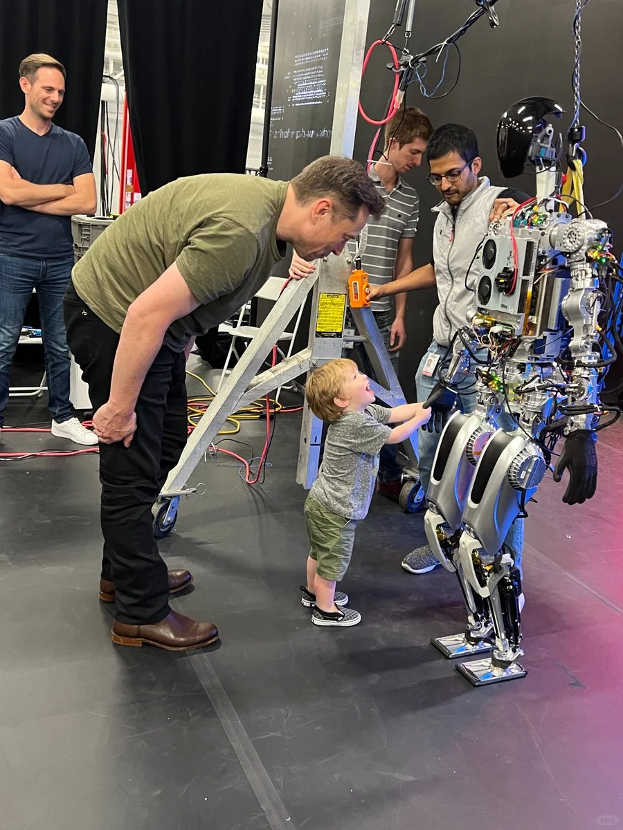 “明年，人工智能可能比任何单个人类都聪明。到 2029 年，人工智能可...