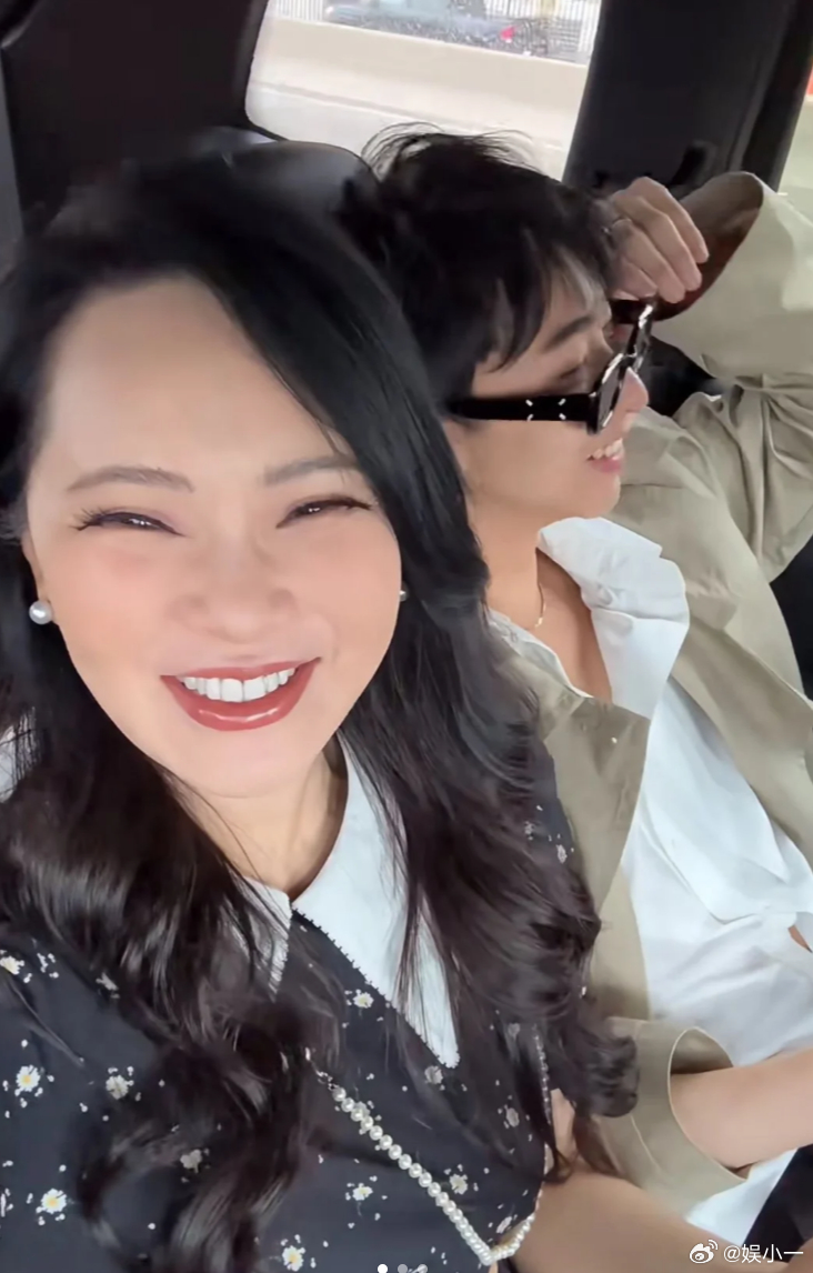 伊能静回应恩利综艺首秀这是什么神仙家庭教育！伊能静温柔呵护，秦昊鼓励放养，恩利自