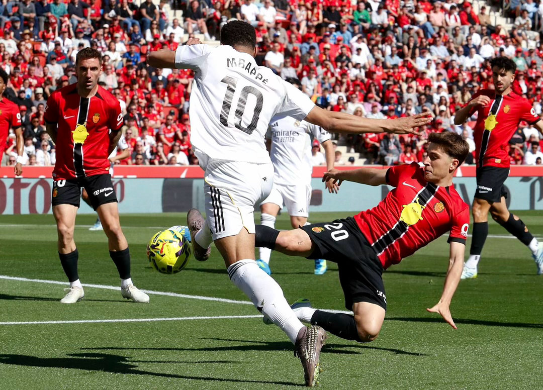 姆巴佩  上半场结束1️⃣:0️⃣马略卡vs皇马姆巴佩