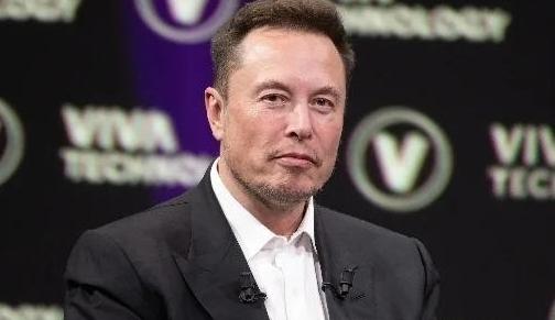 马斯克又出来放狠话吓唬人，但这次真不是随口乱说夸大其词。他预判往后地球上最头疼的
