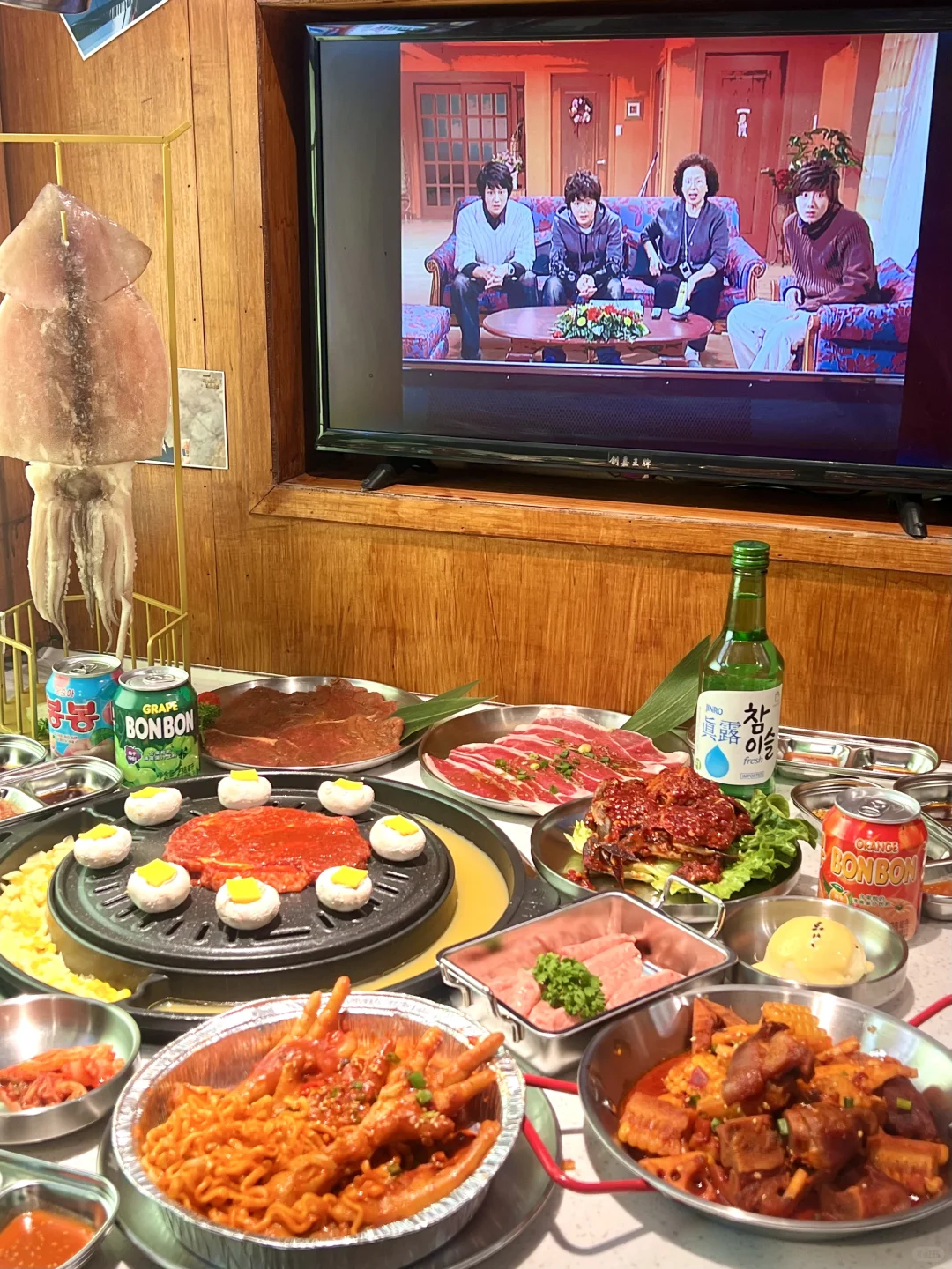 到韩国了！韩里韩气的烤肉也太有氛围了🇰🇷