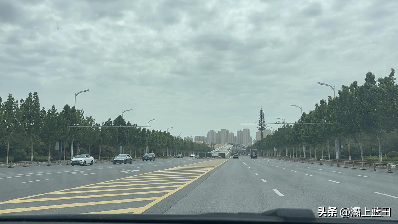 西安北站后面秦汉大道，这个高架桥是通到哪里了，桥看着都修的差不多了，进口处还封着
