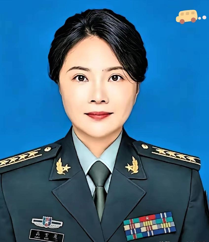 西部战区审计员高雪莲，绝对是个狠角色。

查账能查到让人心服口服，还能让人心里暖