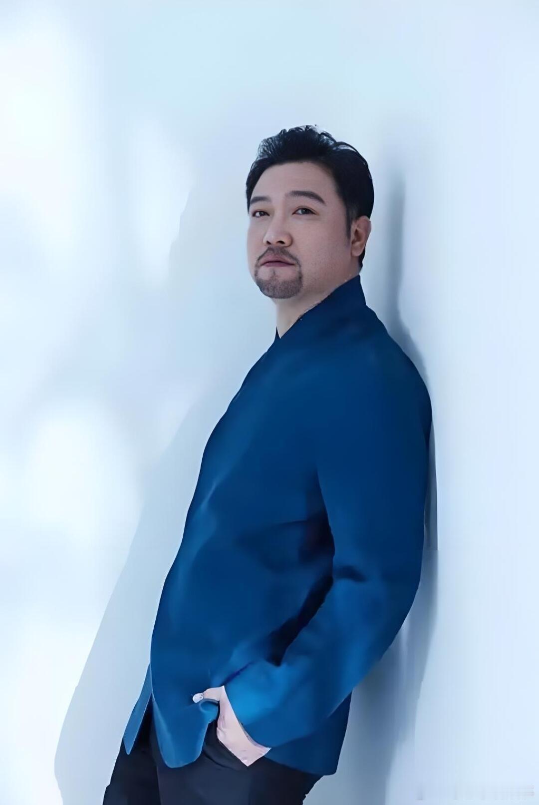 贾冰和法修散打的适配度 别人练法修散打是气场全开，贾冰一出手自带BGM，可能打一