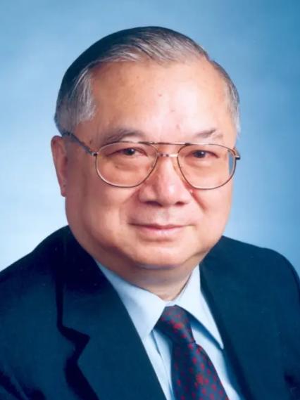 90年代，香港富商胡应湘花30亿承建了虎门大桥，他豪言：等收回成本后，我就把这座