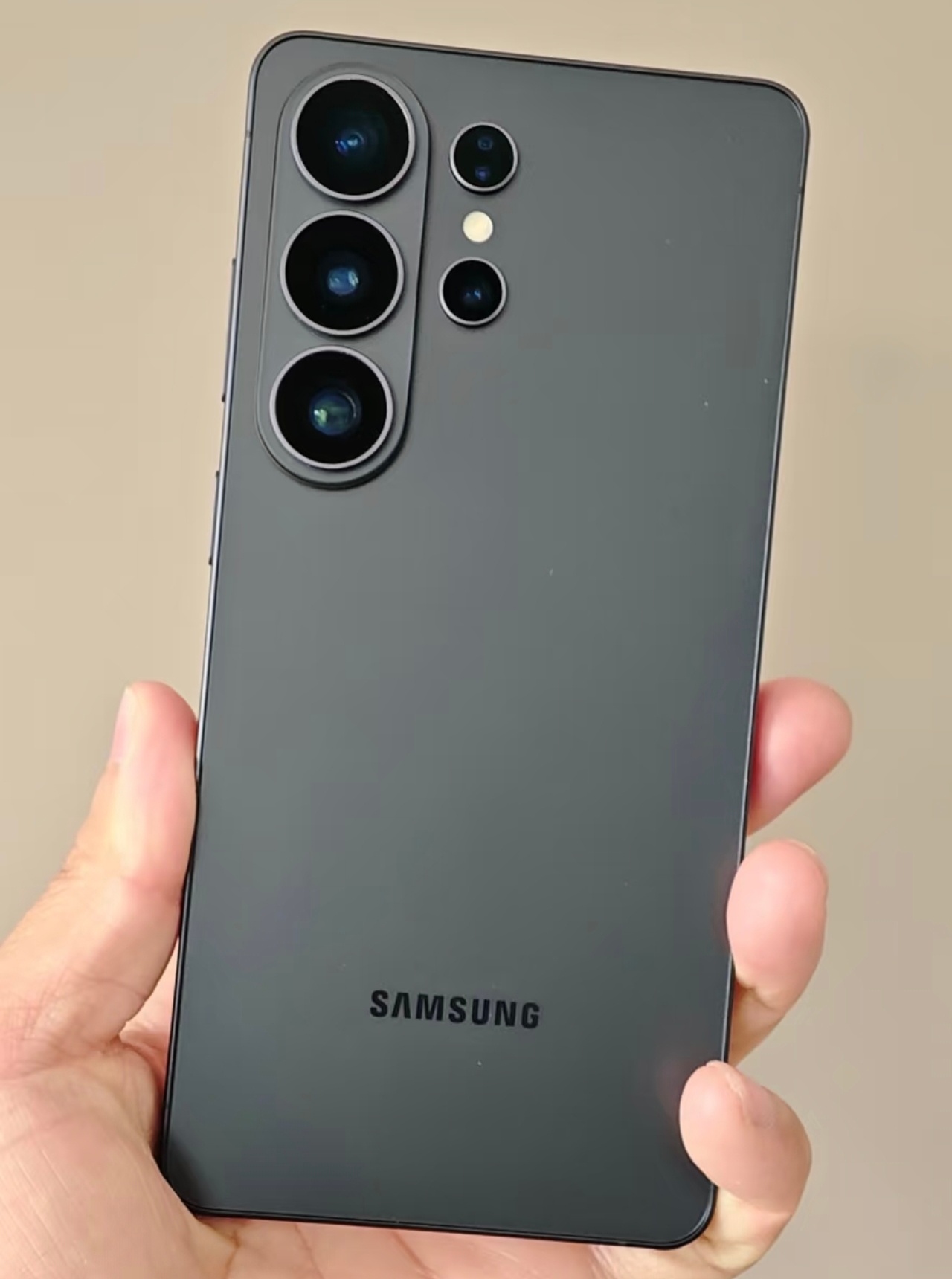 三星GalaxyS26系列已兼容AirDrop安卓和苹果跨平台传输的壁垒又破了一