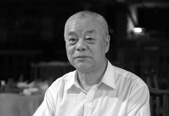 老军人王景清：扛过边疆风雨，晚年却因住房问题结束一段婚姻。

说白了，一辈子埋头